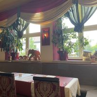 Indoor seating  at Lal Qila in Munich