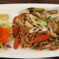 Stir fry vege & (egg) noodles at Green's in Paihia