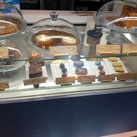 Vegan options at Roots LaMarca in Madrid