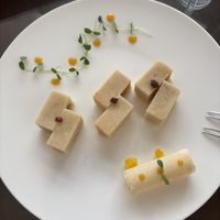 Pineapple cake  at Su Ming Xiang in Qingdao