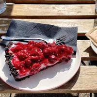 oreo cheese cake at Veganika in Ljubljana