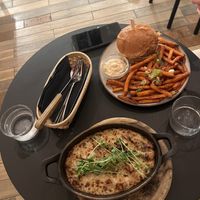 ‚My Heart will go on-ion & Burgir + Zlatka  at Veganika in Ljubljana