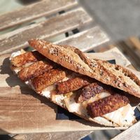Sandwiche mit Tempeh at Veganika in Ljubljana