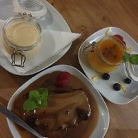 Peach and Passionfruit Posset and Sticky Toffee Pudding 😍 at The Crewe Arms in Brackley