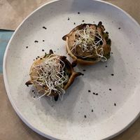 Mini tartaleta de puerro y espárragos, con cremoso de anacardos  at La Terraza del Girasol in Murcia