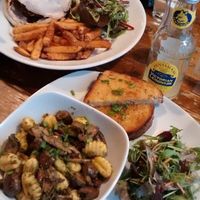 Gnocchis, salad & garlic bread
Burger & fries at Stereo in Glasgow