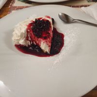 Wild berry vegan cheesecake at Frankie's in Sorrento