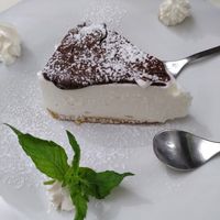 vegan cheesecake with chocolate at Frankie's in Sorrento