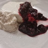 Vegan cheesecake at Frankie's in Sorrento