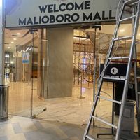 Entrance next to Novotel door, ask the security   at Padang Vegan Damai in Yogyakarta