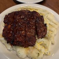 Ribs and mashed potatoes at Juuuicy's Vegan Restaurant & Mama's Vegan Cocina in West Palm Beach