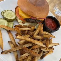 Burger  at Verdura in Phoenix