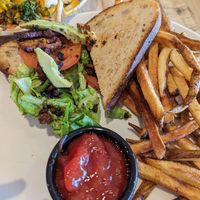 VBLT and fries at Verdura in Phoenix