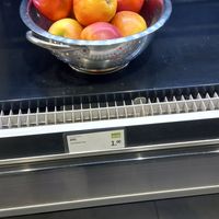 äpfel (überteuert) at backWERK - Petersstrasse in Leipzig