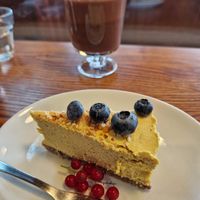 Raw mango cake at VegB12 in Tallinn