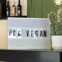 ✌🏻 🌱  at 100% Mexicano Vegano in Mallorca