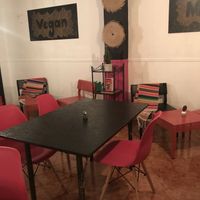 A helpful instruction  at 100% Mexicano Vegano in Mallorca