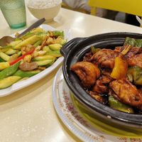 Dinner dishes at Good Vegetarian Restaurant 上善素餐廳 in Hong Kong Island