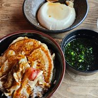 Comida muito saborosa e várias opções veganas. Local agradável e atendimento simpático. at Gonpachi - Asakusa Azumabashi in Tokyo