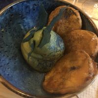 Húmus with spirulina  at Avocado Love in Madrid