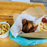 Vegan Mac and cheese with bbq wings and fries at Refocused in Baltimore