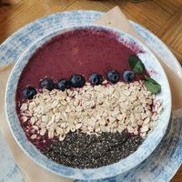 Smoothie-Bowl (vegan, 9€) at Wilma Wunder in Dusseldorf