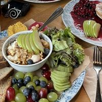 Veganes Frühstück mit pancakes   at Wilma Wunder in Dusseldorf