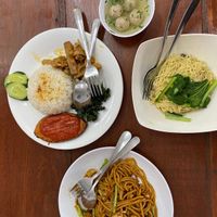Nasi Padang, Mie Hokkian, Mie Pangsit Bakso at Vegan Forever in Denpasar