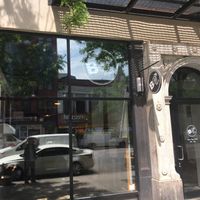 Front entrance at Bo's Bagels in New York City