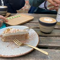 Oat milk cappuccino and vegan pistachio cake at filtro in The Hague
