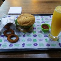 Combo do sanduíche de "peixe" at Novos Veganos - Pinheiros in Sao Paulo