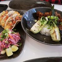 Tacos and tofu Tao 😋 at Bistro Tendresse in Montreal