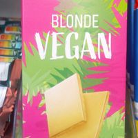 Vegan chocolate bar at Müller in Campos