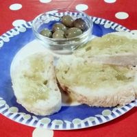 olives, bread with olive oil (appetizers) at Casa da Horta in Porto