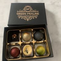 Valentines gift of 6 pralines 🎁  at Green Praline in Farsta