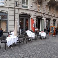 Outdoor seating at Barfüsser in Zurich