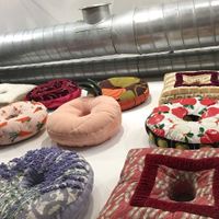 Murale de beignes en tissu. Donne un beau cachet. at Doughnut Plant - Hotel Chelsea in New York City