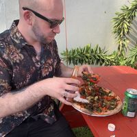 Good cheeseless vegan pizza  at Scorpacciata in Lihue