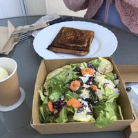 Croque monsieur with salad  at Molybagert Végétale Normandie  in Trouville-sur-mer