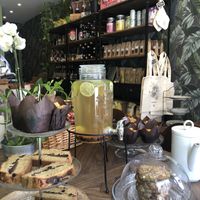 Table  at Molybagert Végétale Normandie  in Trouville-sur-mer