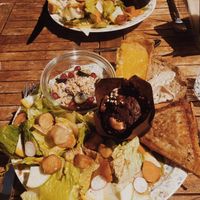Brunch plate at Molybagert Végétale Normandie  in Trouville-sur-mer