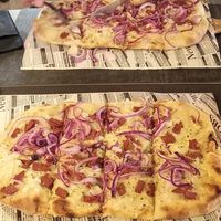 Vegan carbonara pizza at Palette in Torremolinos