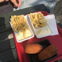 Vegan mayo en vegan ‘draadjesvlees’ kroketten van Oma Bobs  at Cafetaria Tweety in Nijmegen