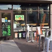 Store front at Juice Amour in Burlington