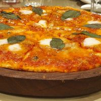 Margherita Pizza at Earth Cafe @ Waterfield in Mumbai