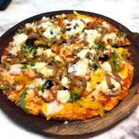 Viggilicious pizza with meet shreds at Earth Cafe @ Waterfield in Mumbai