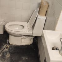 Bathroom horrible state imo at Hanmin's 한민이의 in Busan