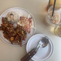 버섯 양념 지킨 and milktea  at Hanmin's 한민이의 in Busan