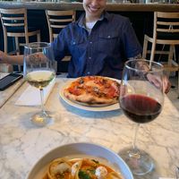 Raviolis et pizza tomate at Radis in Montreal