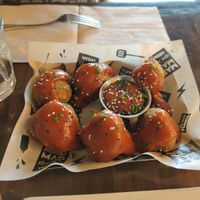 Alitas de coliflor recomendadísimas at Mad Mad Vegan - Chueca in Madrid